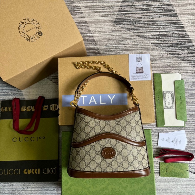 Gucci Handbags 138